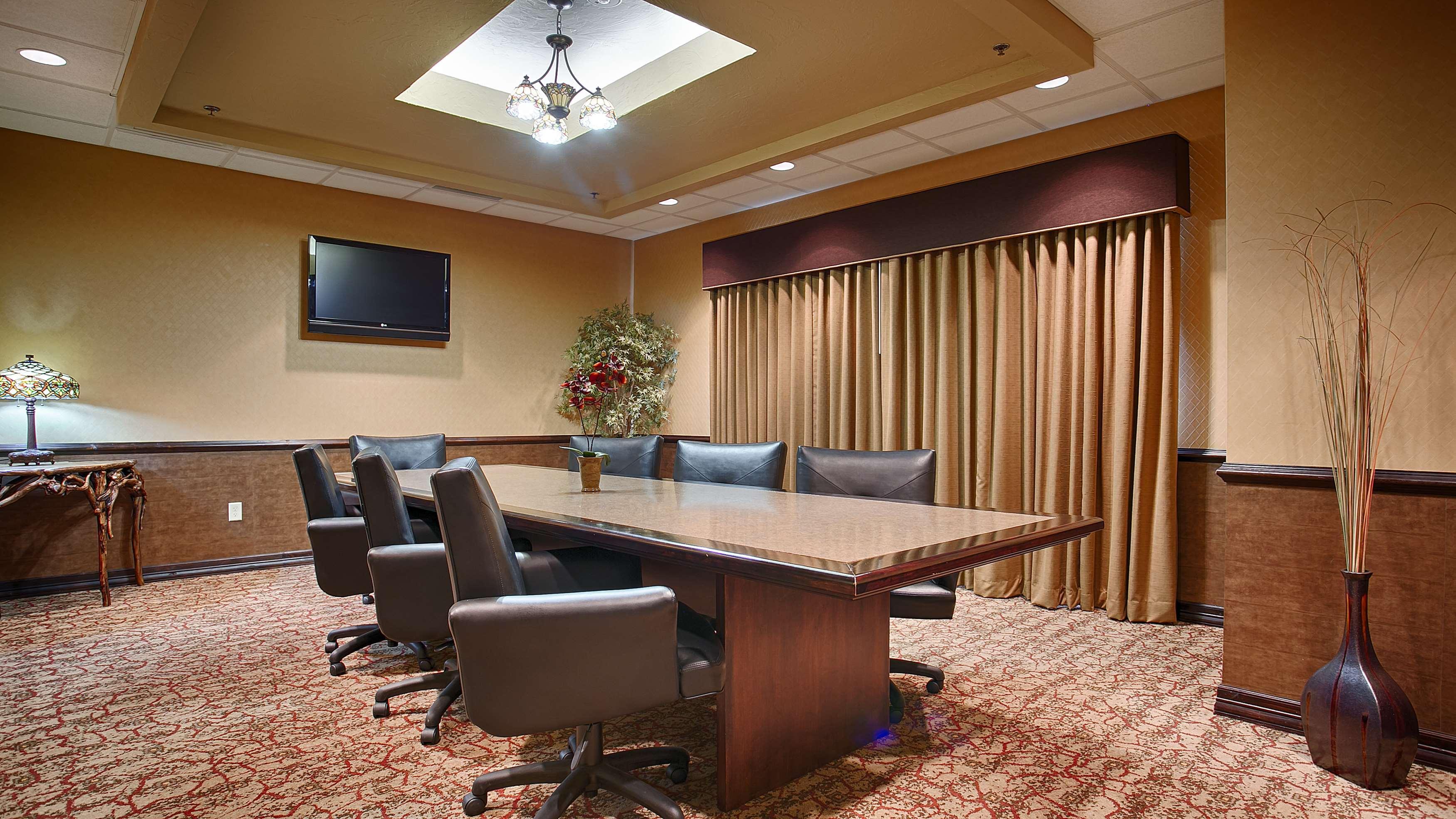 Best Western Plus Cimarron Hotel & Suites Stillwater Extérieur photo